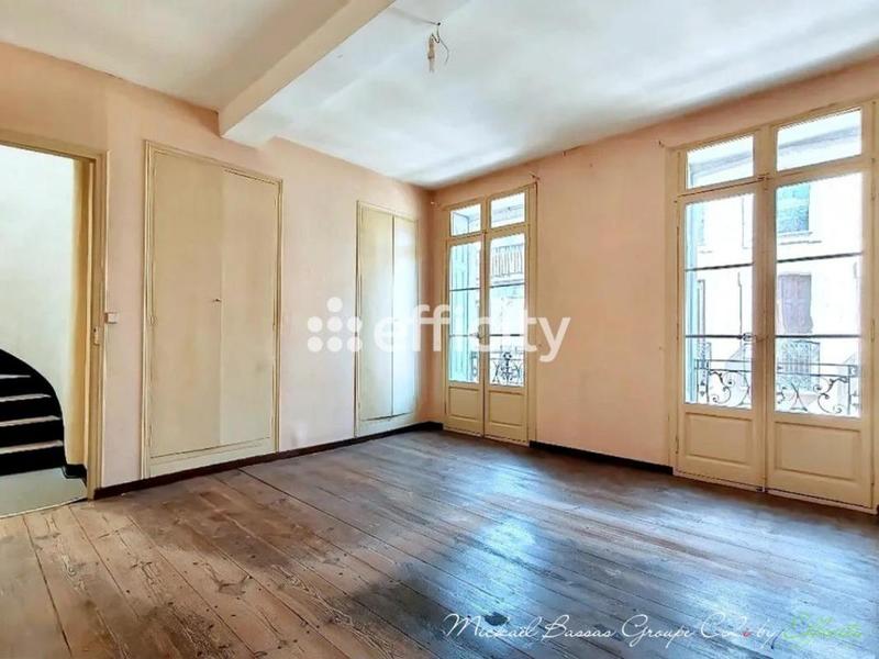 Immeuble - 120 m² - 7 pièces