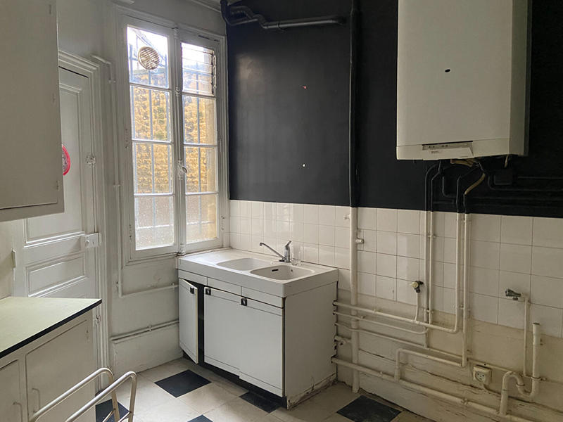 Bureau - 212 m² - 7 pièces