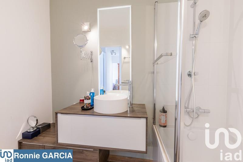 Appartement - 93 m² - 5 pièces