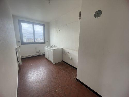 Appartement - 100 m² - 5 pièces