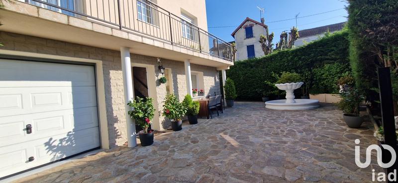 Maison - 191 m² - 8 pièces