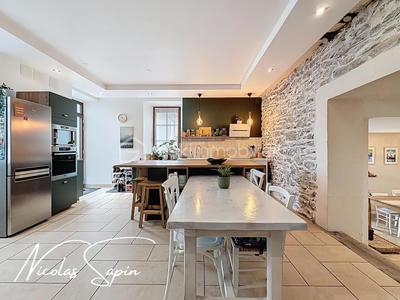 Maison de village - 105 m² - 4 pièces