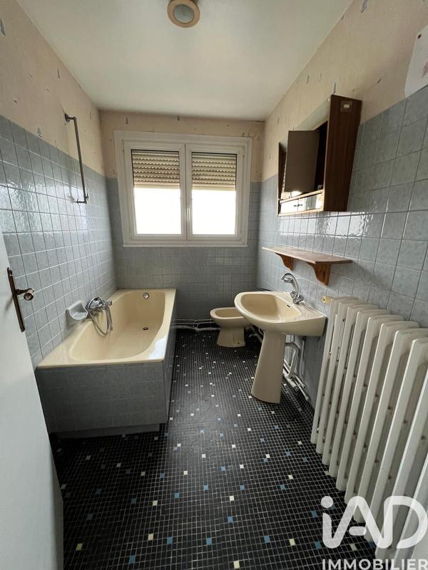 Maison - 111 m² - 6 pièces