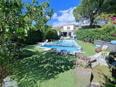 Maison - 96 m² - 5 pièces