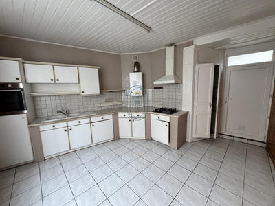 Maison - 128 m² - 3 pièces