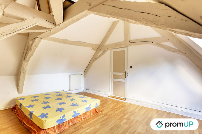 Maison - 104 m² - 4 pièces