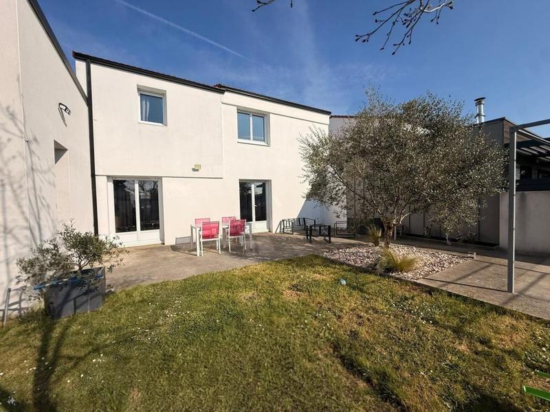 Maison - 125 m² - 6 pièces