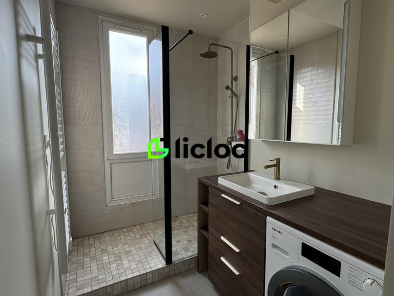 Appartement - 65 m² - 4 pièces