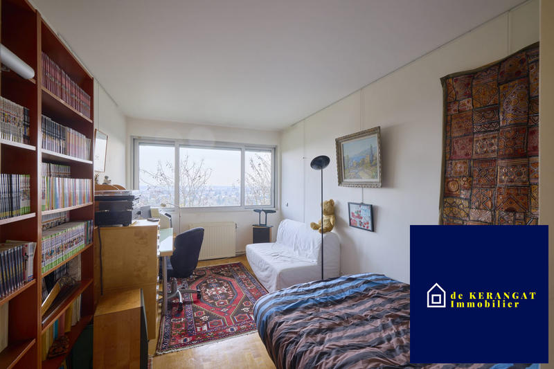 Maison contemporaine - 267 m² - 8 pièces