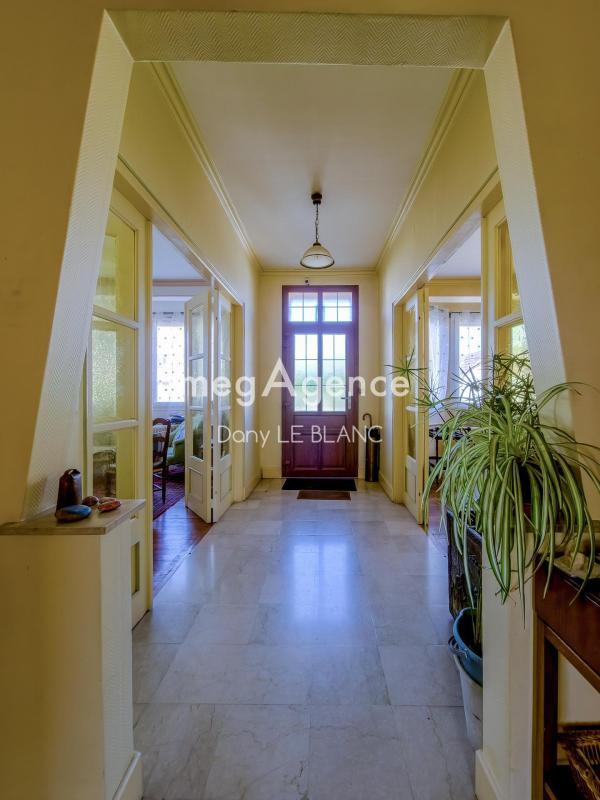 Maison - 180 m² - 7 pièces