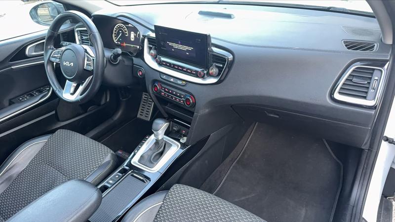 Kia Xceed 1.6 GDi 141 Hybrid Dct6 Premium Business