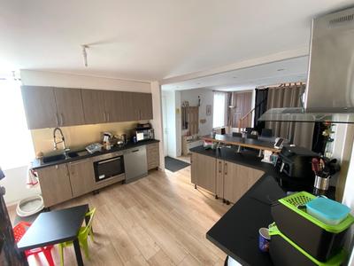 Maison - 162 m² - 6 pièces