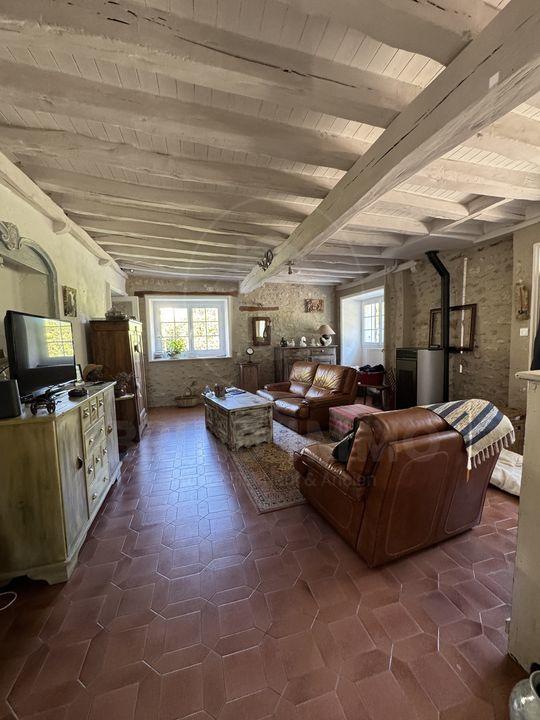 Maison - 163 m² - 6 pièces