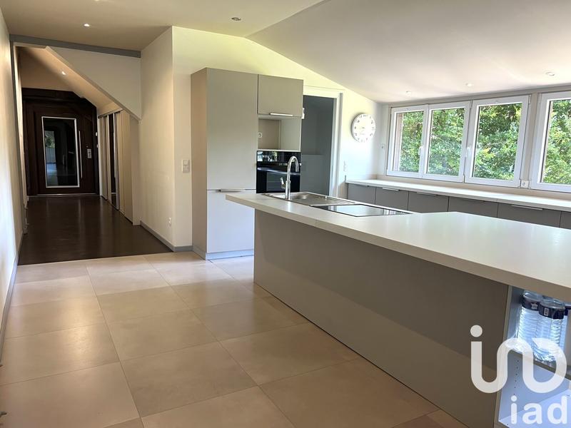 Appartement - 133 m² - 4 pièces