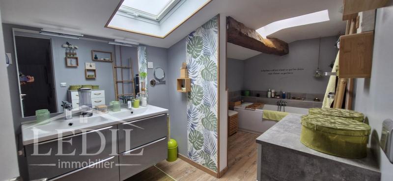 Maison en pierre - 90 m² - 4 pièces