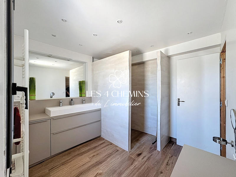 Maison - 150 m² - 4 pièces