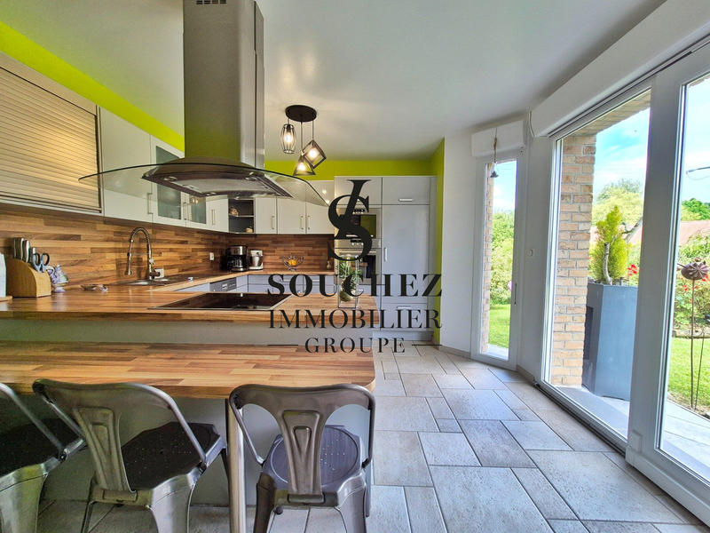 Maison - 137 m² - 6 pièces