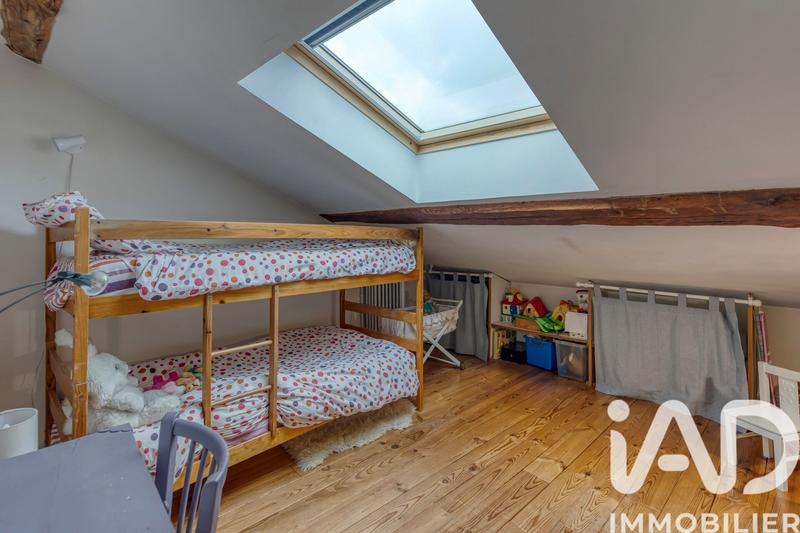 Maison - 303 m² - 8 pièces