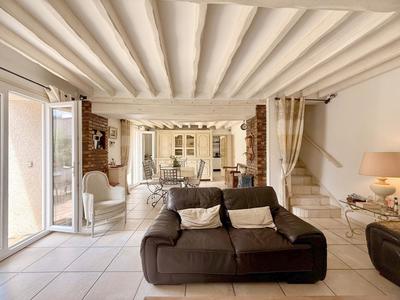 Maison - 195 m² - 6 pièces