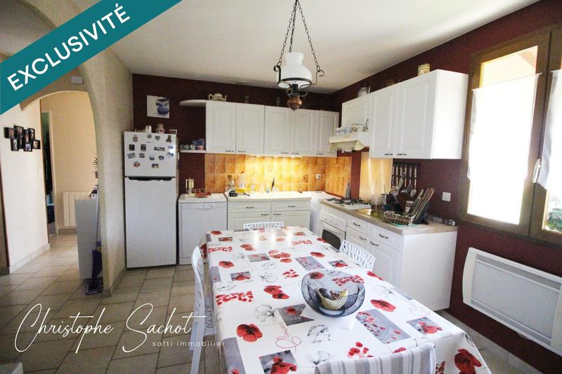 Maison - 93 m² - 6 pièces