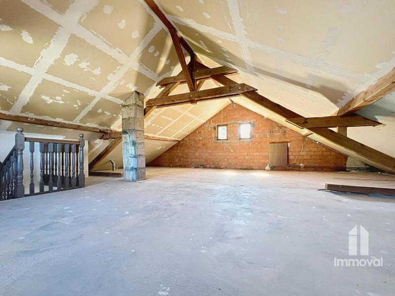 Maison - 180 m² - 5 pièces