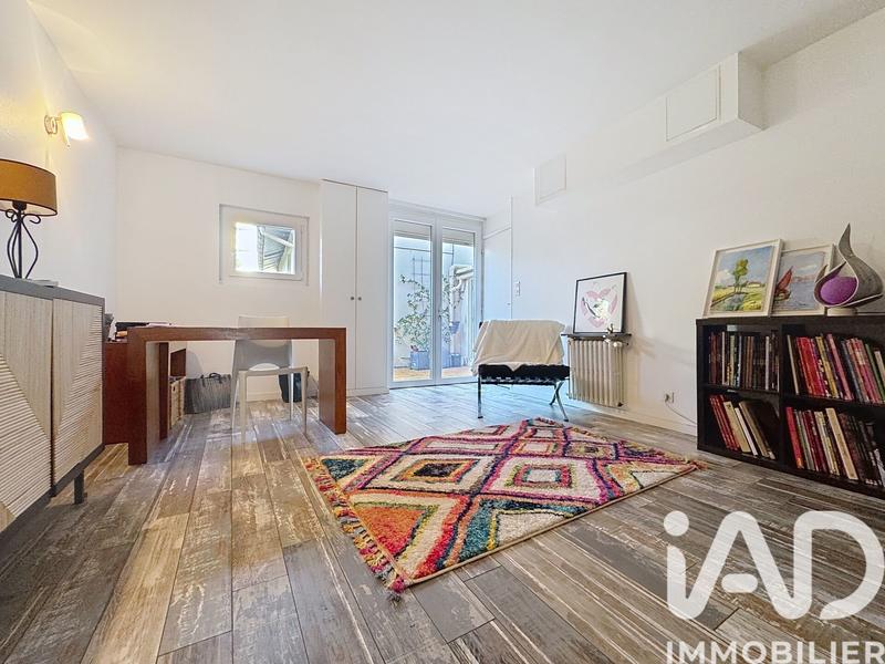 Maison - 202 m² - 8 pièces