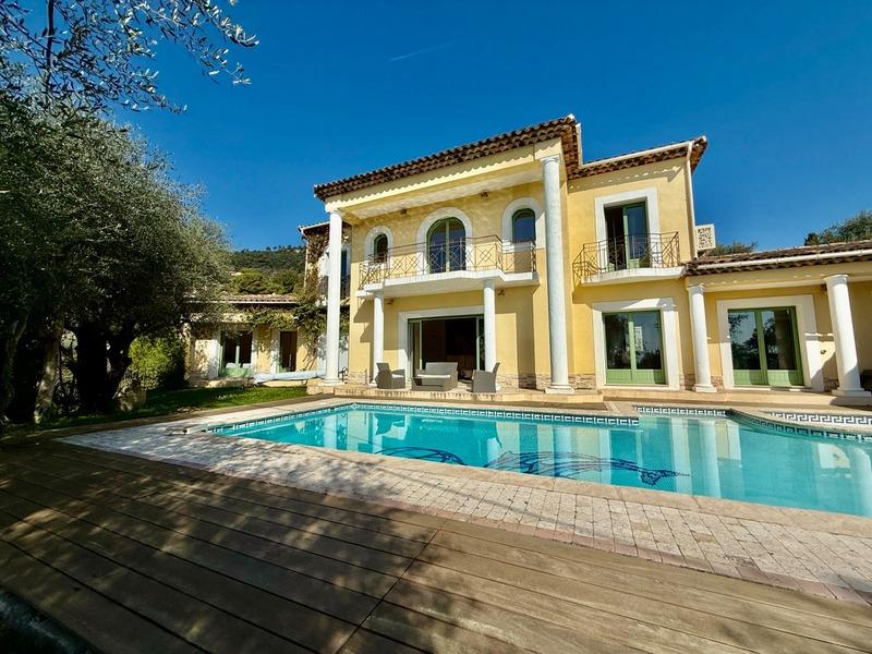 Villa - 200 m² - 5 pièces