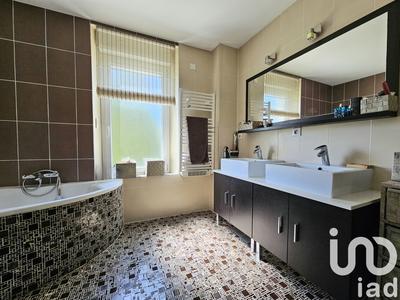 Maison - 162 m² - 5 pièces