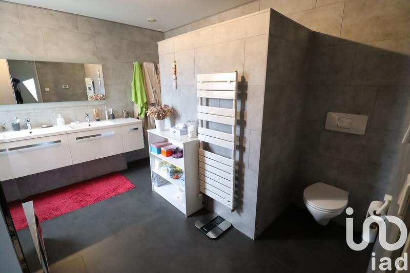 Maison - 158 m² - 5 pièces