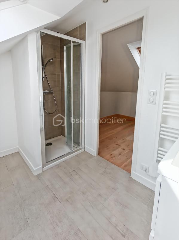 Maison - 190 m² - 9 pièces