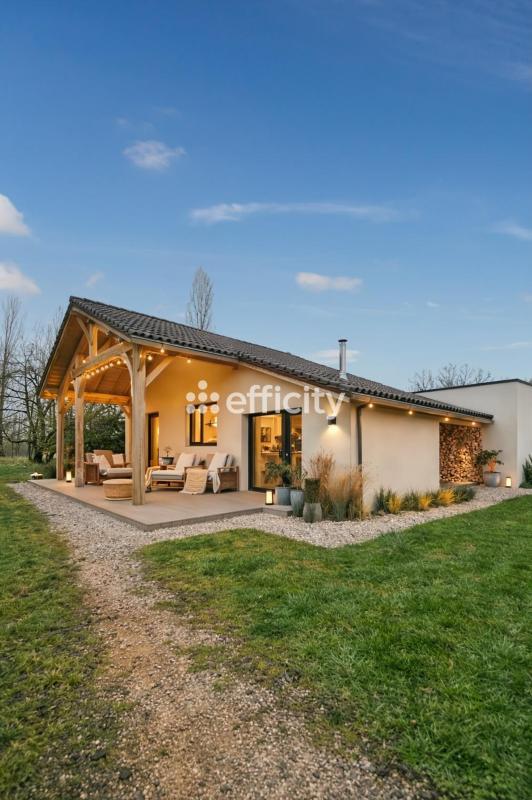 Maison - 90 m² - 4 pièces