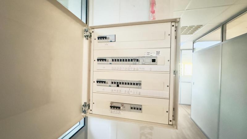 Local commercial - 280 m² - 8 pièces