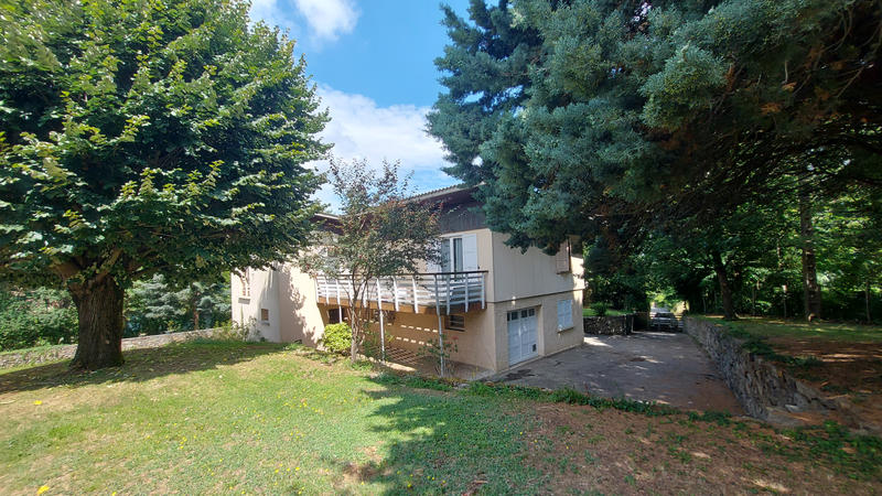 Maison - 170 m² - 8 pièces