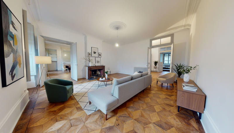 Appartement - 240 m² - 6 pièces