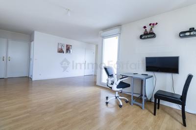 Appartement - 84 m² - 4 pièces