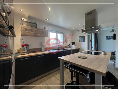 Maison - 140 m² - 7 pièces