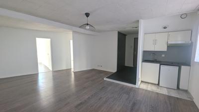 Appartement - 64 m² - 2 pièces