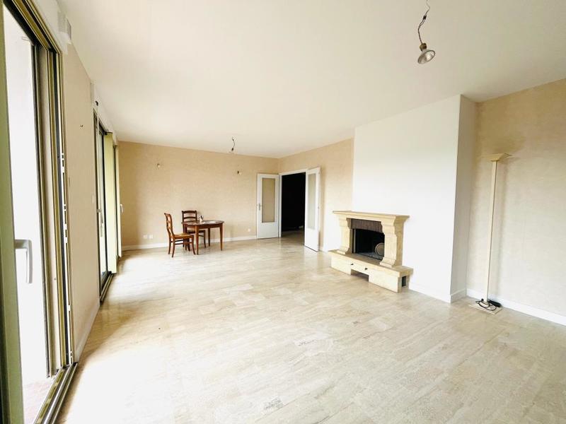 Appartement - 110 m² - 5 pièces