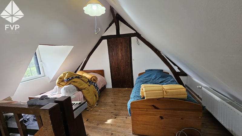 Propriété - 137 m² - 7 pièces