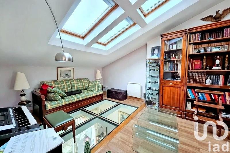 Appartement - 164 m² - 6 pièces