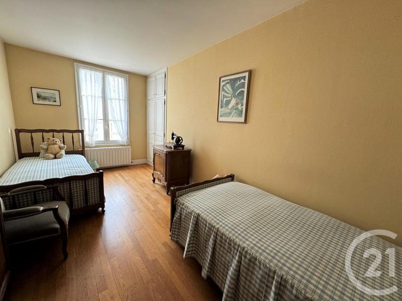 Maison - 160 m² - 7 pièces