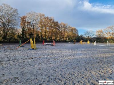 Maison - 620 m² - 3 pièces