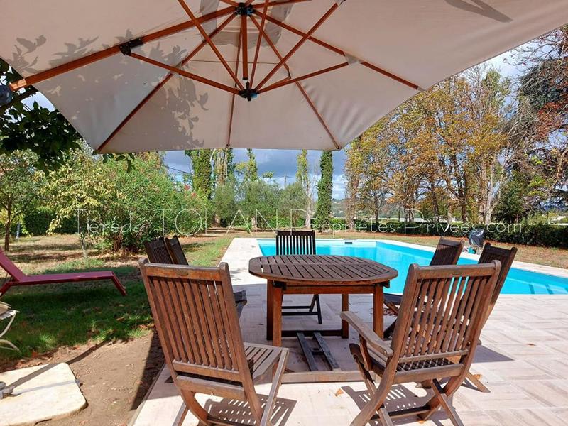 Château - 775 m² - 17 pièces