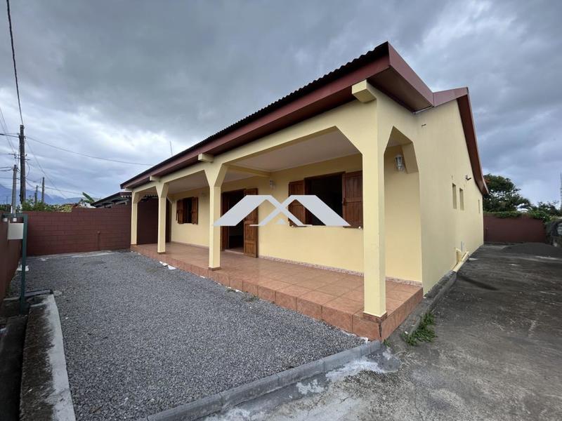 Maison traditionnelle - 142 m² - 5 pièces