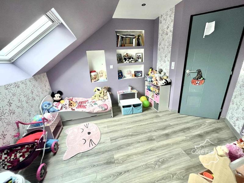 Maison - 140 m² - 7 pièces