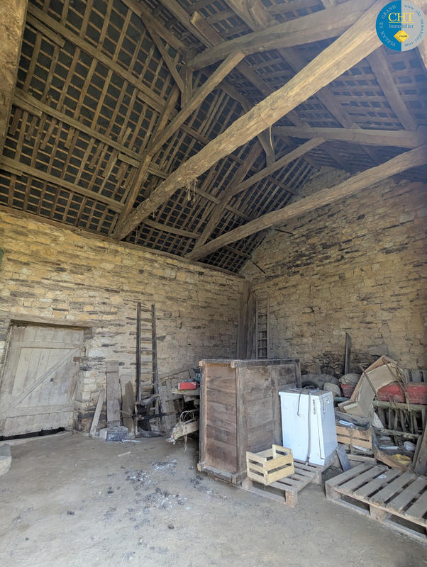 Maison - 140 m² - 2 pièces