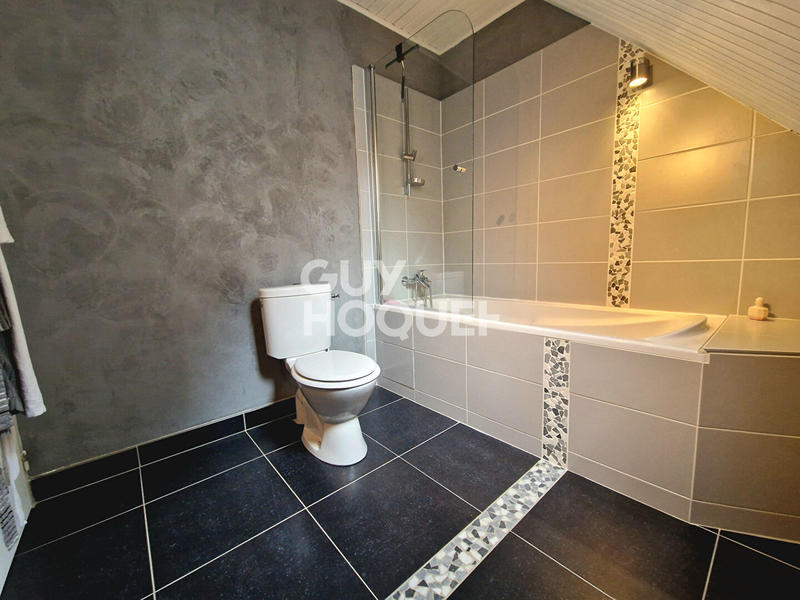 Maison - 122 m² - 6 pièces