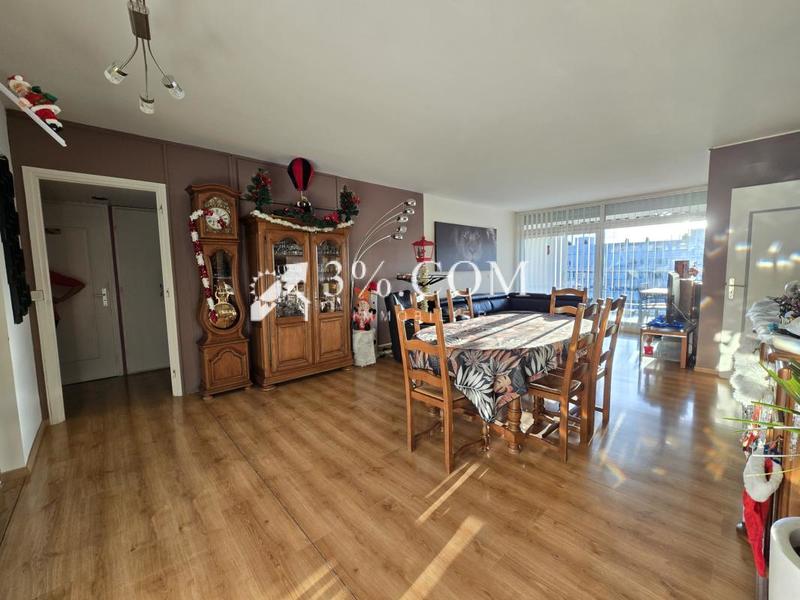 Appartement - 98 m² - 4 pièces