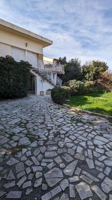 Maison - 188 m² - 4 pièces