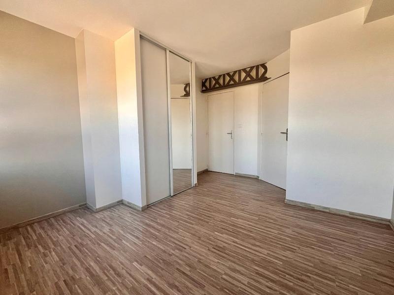 Loft - 92 m² - 4 pièces